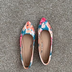 Lov mark floral shoes